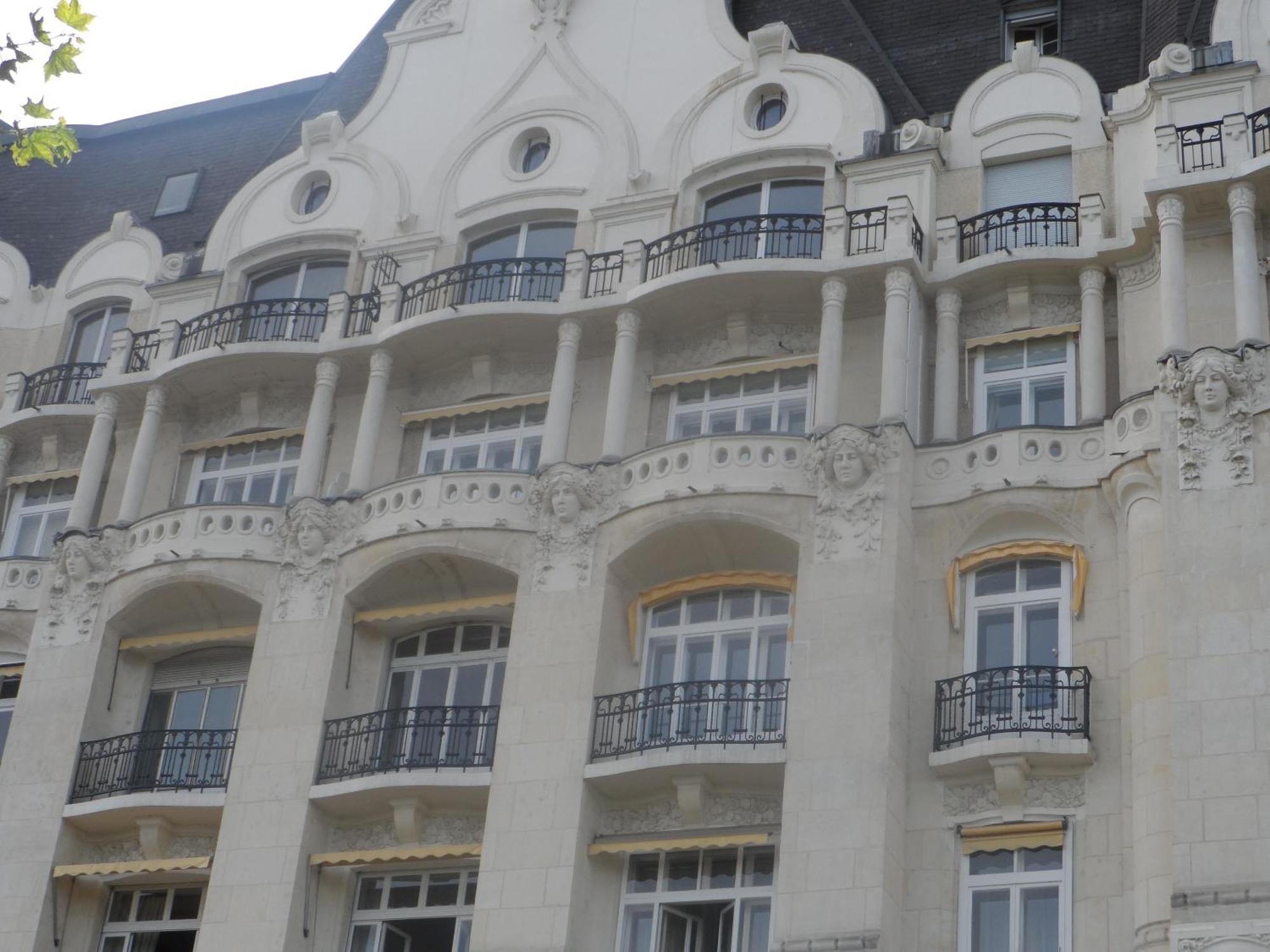 Cheap Booking Rooms L'Hospitalet de Llobregat Exteriör bild