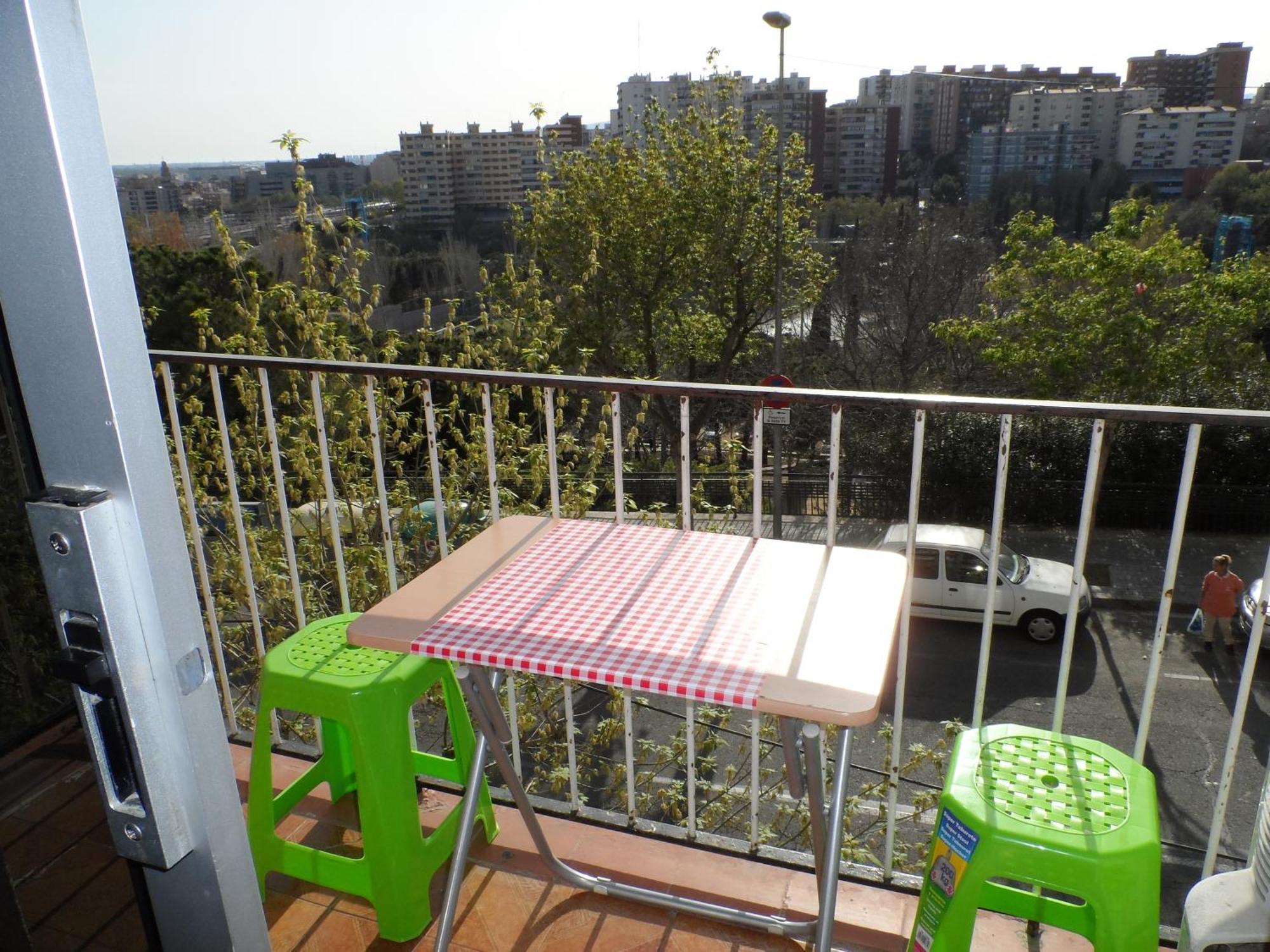 Cheap Booking Rooms L'Hospitalet de Llobregat Exteriör bild